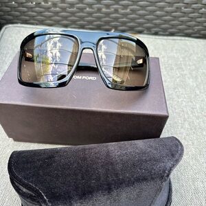 Authentic Tom Ford Clinton sunglasses